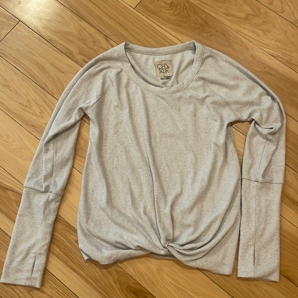 Cha Sor long sleeve with thumb holes and fun sleeve detail.